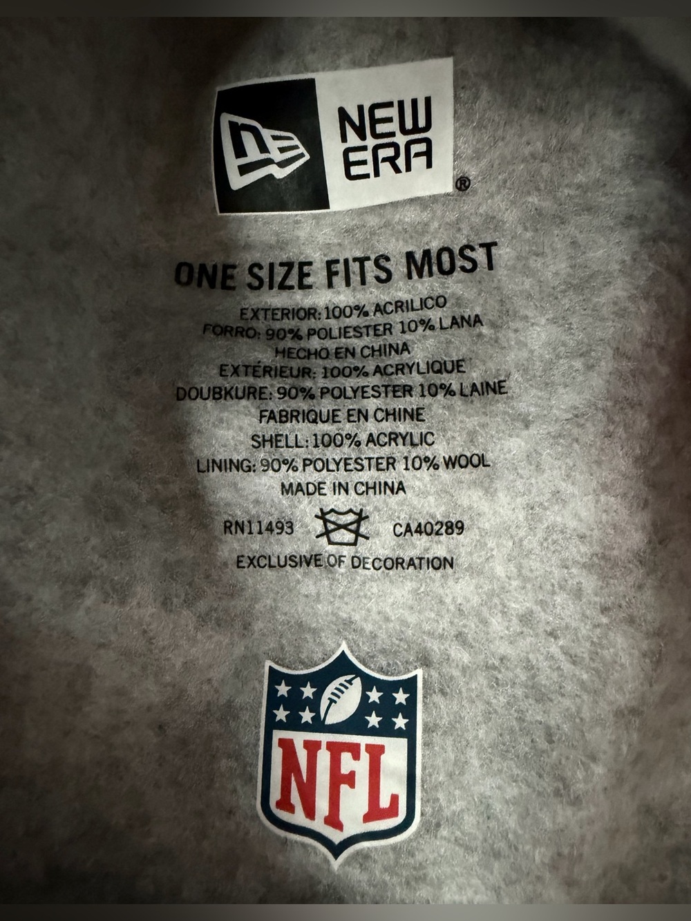 Dallas Cowboys OSFM Black & Gray Pom NFL Beanie Knit/Lining 10% Wool Mix NWT - Picture 6 of 9